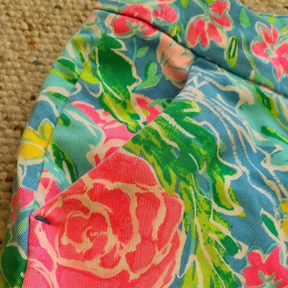 Lilly Pulitzer buttercup shorts - Picture 8 of 8